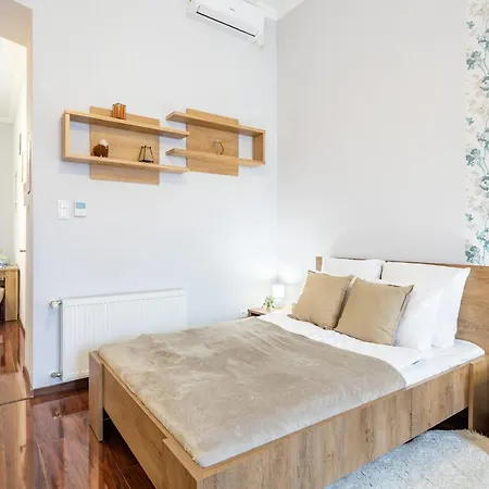 Apartamento Basilica View *