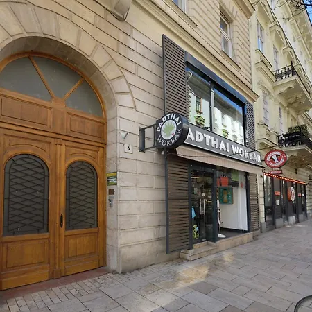 Lejlighed Basilica View